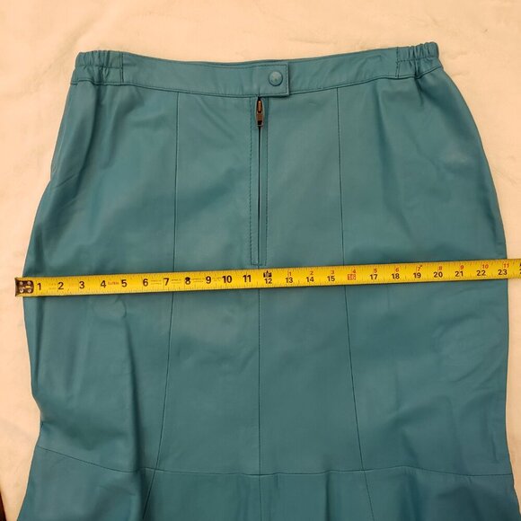 Donna Lepure NY Blue Lambskin Leather Embellished jacket/skirt size 2L Vintage - Picture 10 of 16